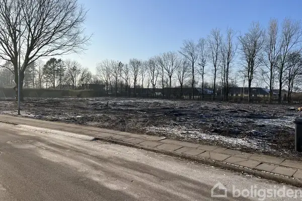 Helårsgrund på Stenildhøjdalen 71, 9600 Aars