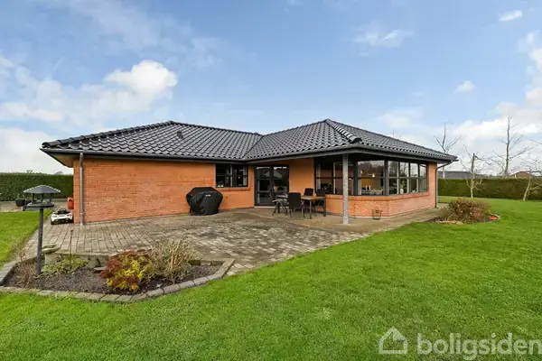 Villa på Strandbjerggårdparken 3, 7600 Struer