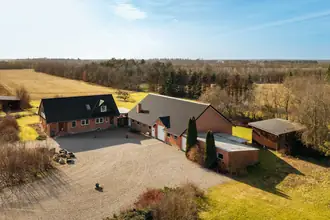 Landejendom på Grovevej 23, Grove, 7540 Haderup