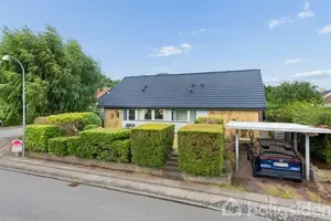 Villa på Tværskovvej 2, 2650 Hvidovre