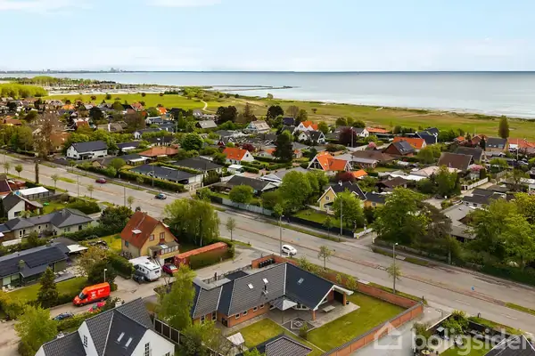 Villa på Valdemarsvej 1, 2670 Greve
