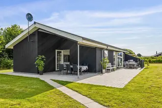 Fritidshus på Ravnholt 13, Havnsø, 4591 Føllenslev