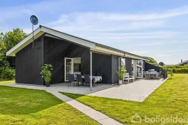 Fritidsbolig på Ravnholt 13, 4591 Føllenslev