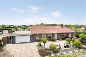 Villa på Venusvej 27, 8723 Løsning