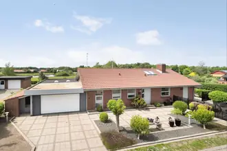 Villa på Venusvej 27, 8723 Løsning