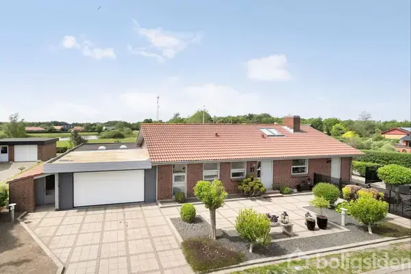Villa på Venusvej 27, 8723 Løsning