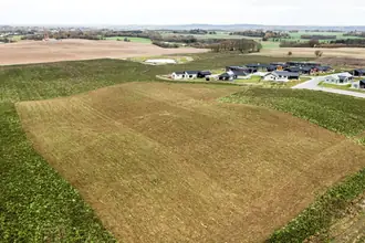 Helårsgrund på Guldbakken 4, 8600