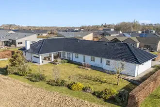 Villa på Lundsgårds Have 31, Villestofte, 5210 Odense NV