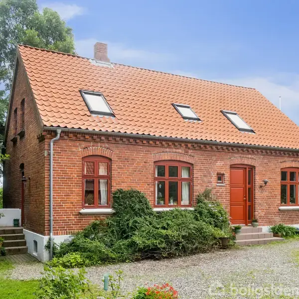 Landejendom på Enslevvej 18, 8361 Hasselager