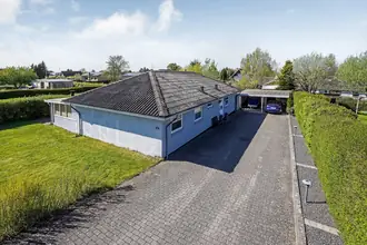 Villa på Kastanievej 8, Verninge, 5690 Tommerup