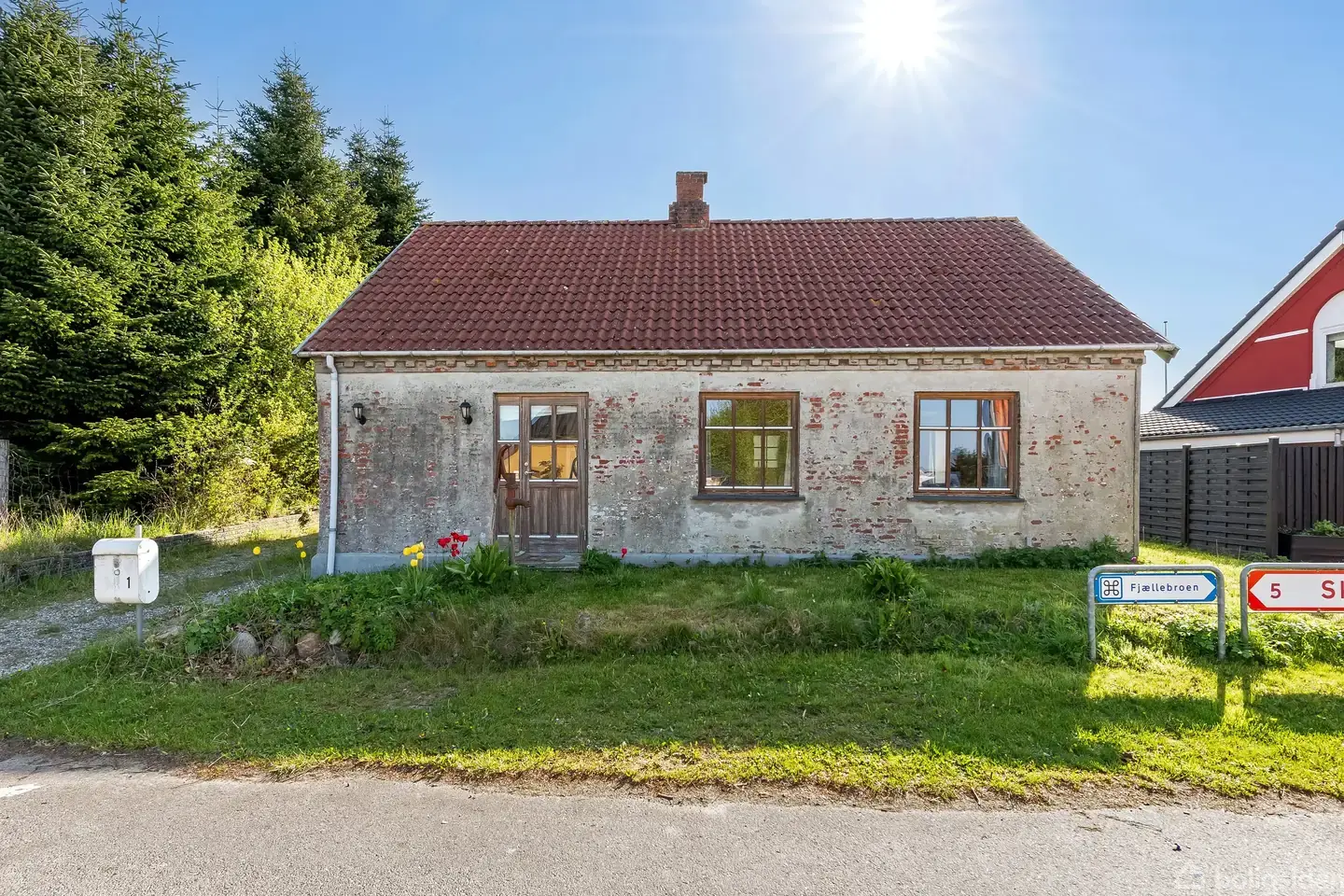 Villa på Fjællebrovej 1, 6093 Sjølund