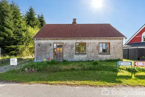 Villa på Fjællebrovej 1, 6093 Sjølund