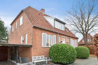 Villa på Egehøjvej 12, 2920 Charlottenlund