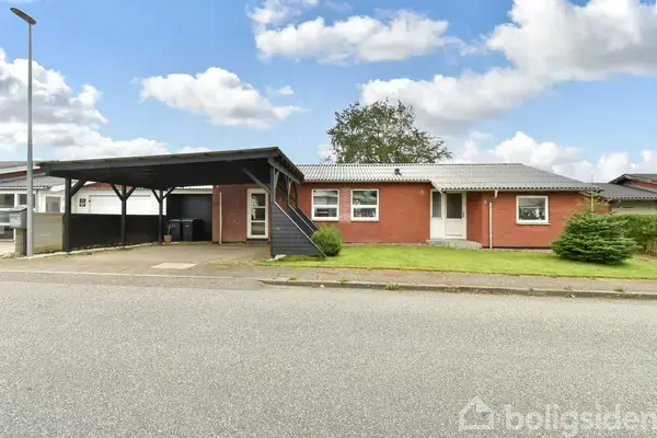 Villa på Lindevej 3, 7323 Give