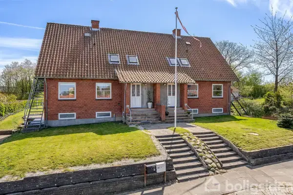 Villa på Skolevej 28-30, 6400 Sønderborg