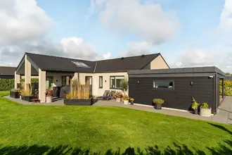 Villa på Obstrupvænget 5, 8320 Mårslet