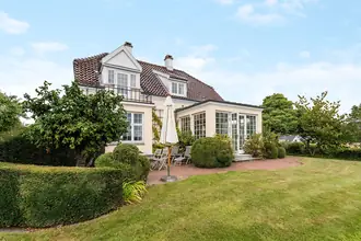 Villa på Strandvejen 14, 7120 Vejle Øst