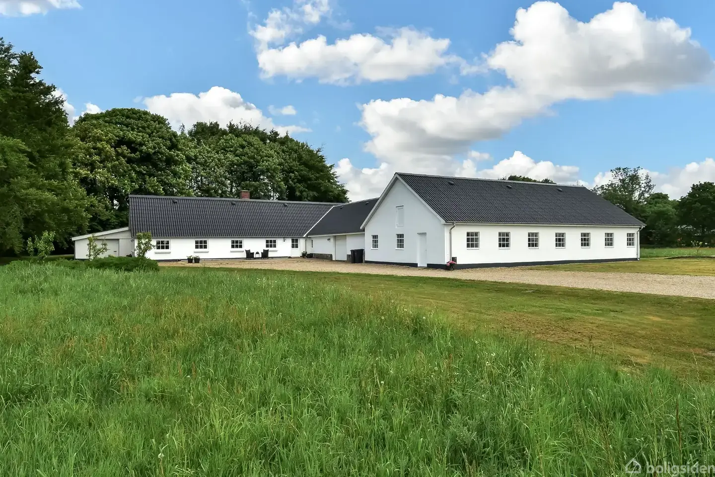Landejendom på Molsgårdvej 1, 7182 Bredsten