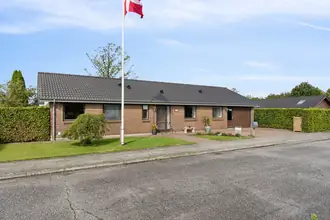 Villa på Rønne Alle 183, 7451 Sunds