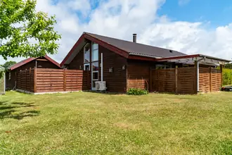 Villa på A Johnsons Vej 30, 4793 Bogø By