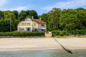 Villa på Nordre Strandvej 72A-B, Højstrup, 3000