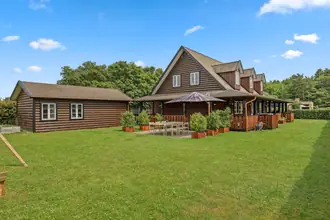 Villa på Tennisskoven 21, 9320 Hjallerup