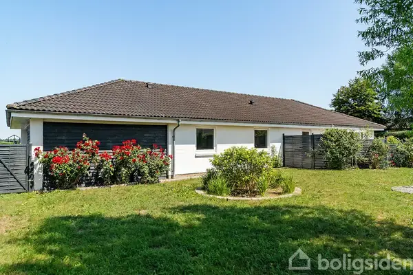 Villa på Kvædevej 8, 4735 Mern