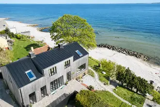 Villa på Nordre Strandvej 96B, 3150 Hellebæk