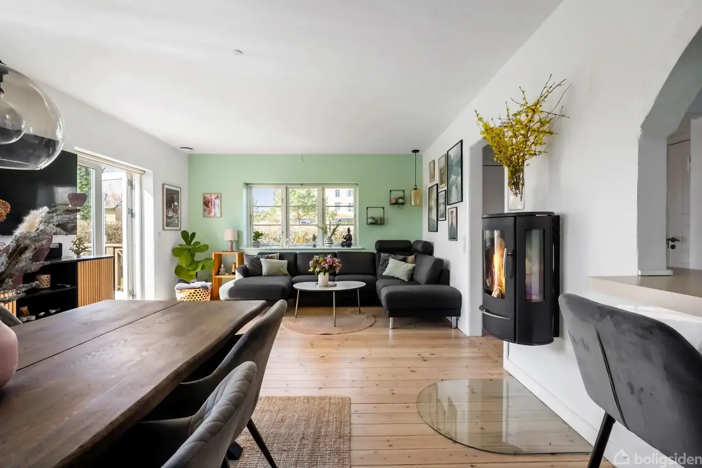 Flot og velholdt villa, centralt beliggende i Hornbæk og med masser af plads - Visning 3