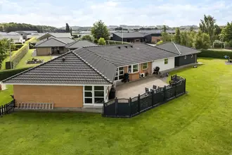 Villa på Enkehøj 6, 7330 Brande