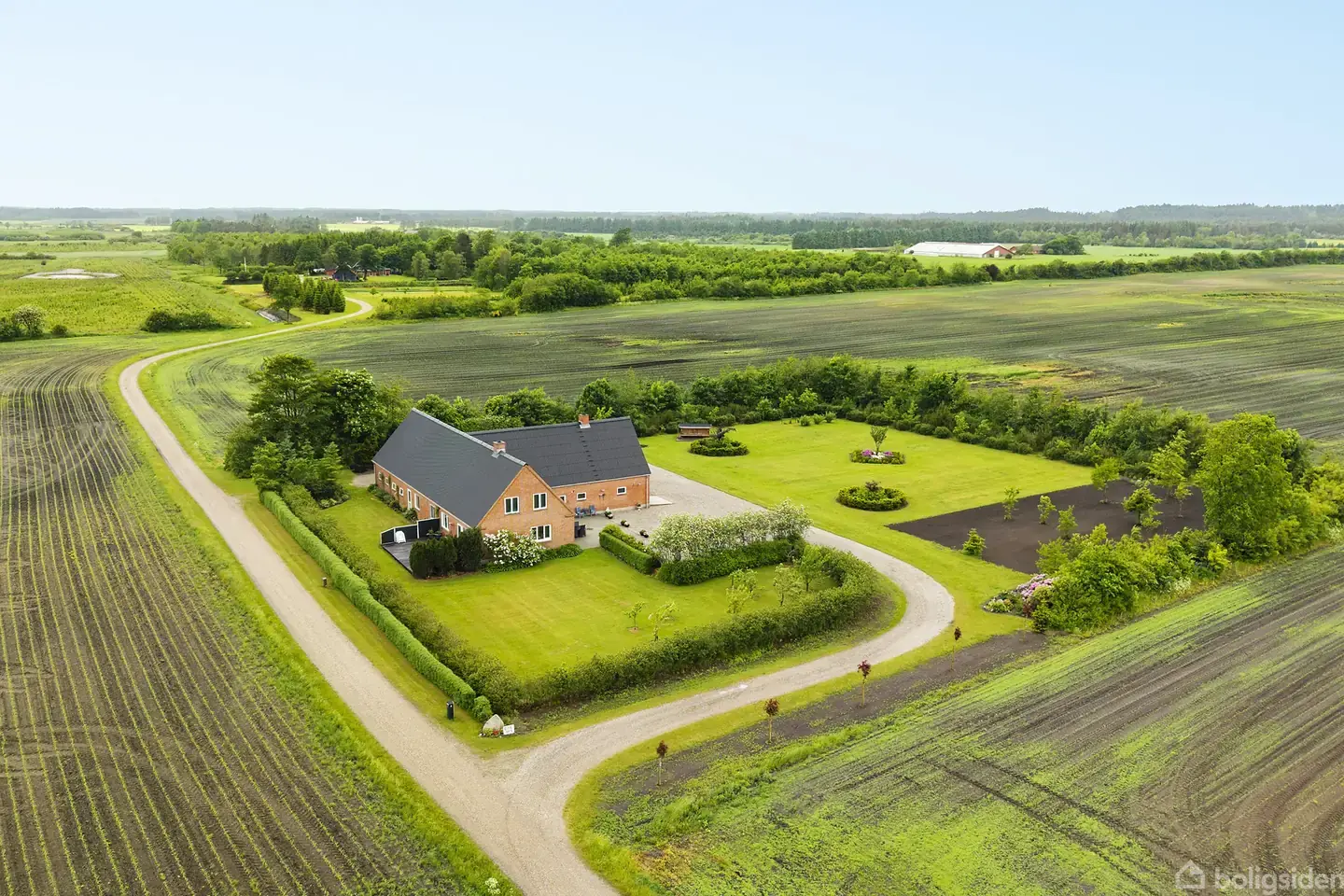 Charmerende landejendom med B&B og mange muligheder