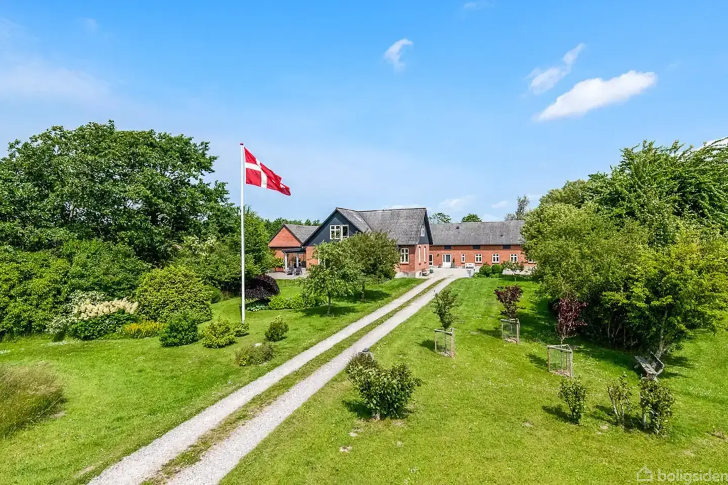 Landejendom på Vestre Tingskovvej 32, 8310 Tranbjerg J