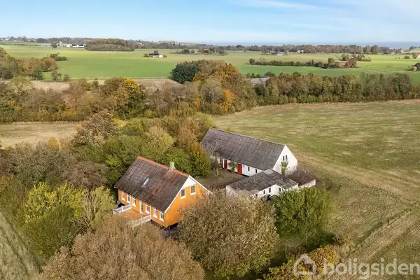 Landejendom på Lyrsbyvej 31, 3751 Østermarie