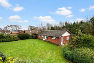 Villa på Godthåbsvej 1, 6740 Bramming
