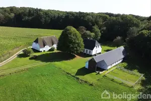 Landejendom på Holbækgårdvej 2, 6070 Christiansfeld