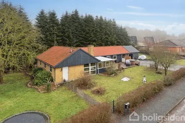 Villa på Kløvervænget 1, 5560 Aarup