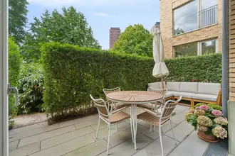 Ejerlejlighed på Thorvald Bindesbølls Plads 18, th., 1799 København V