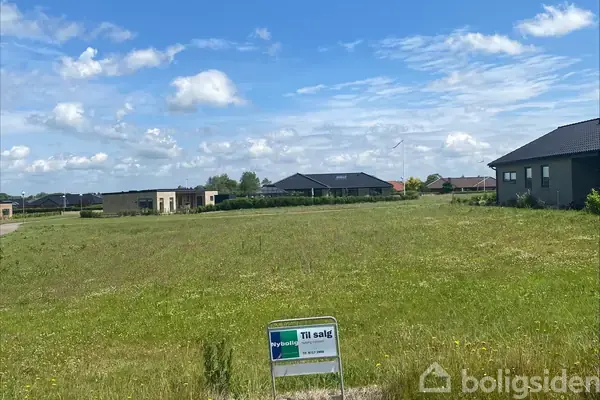 Helårsgrund på Lyngbakken 5, 6920 Videbæk