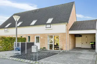 Rækkehus på Lundsgårds Vænge 17, Villestofte, 5210 Odense NV