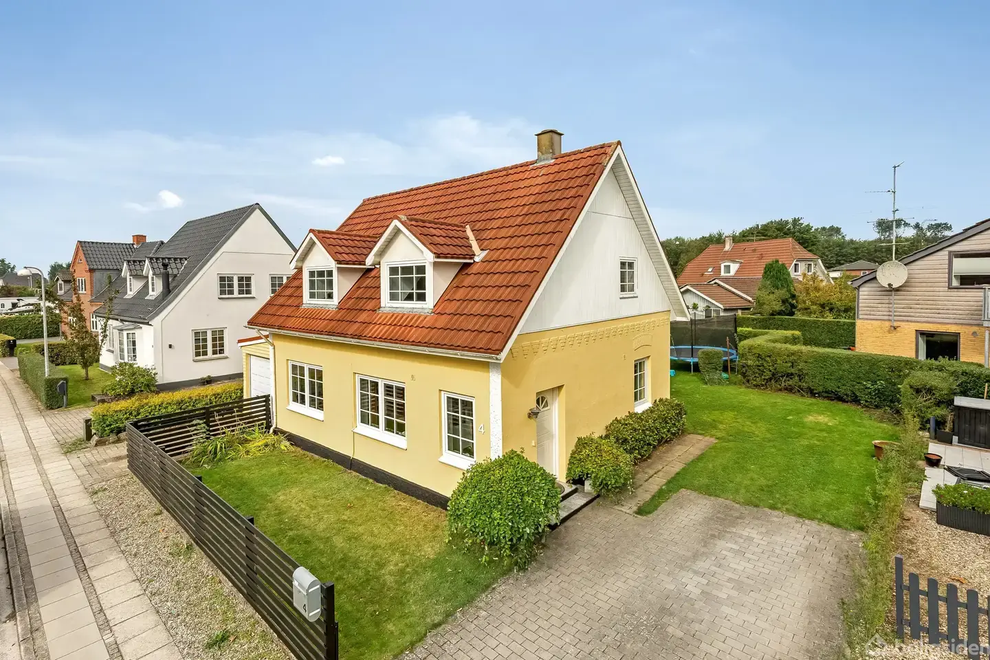 Skøn familievilla med 3 børneværelser tæt på skole og skov!