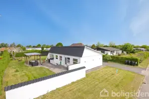 Villa på Lyngsvinget 10, 8381 Tilst