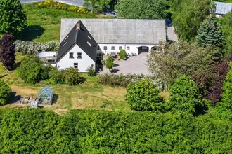 Villa på Kvindbjergvej 16, 9320 Hjallerup