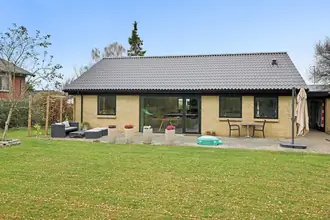 Villa på Peter Vilkens Vej 1, 8380 Trige