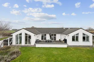 Villa på Præstevangen 2, Søften, 8382 Hinnerup