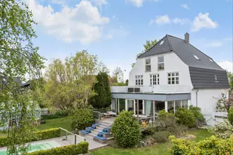 Villa på Brøndbyvester Strandvej 3, 2660 Brøndby Strand