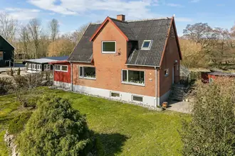 Villa på Erslevvej 83, Erslev, 8370 Hadsten