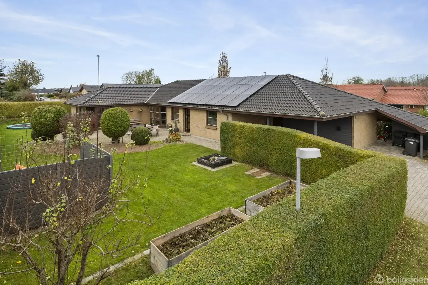 Familievilla med 5 værelser - flot velholdt