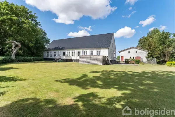 Landejendom på Nøkkentved 9, 4440 Mørkøv