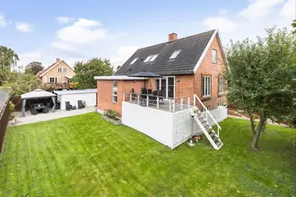 Villa på Snedronningvej 9B, 2730 Herlev