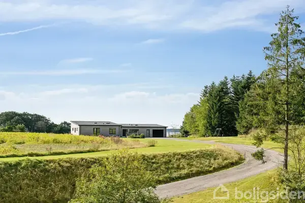 Skovejendom på Hovedgaden 85, 8832 Skals